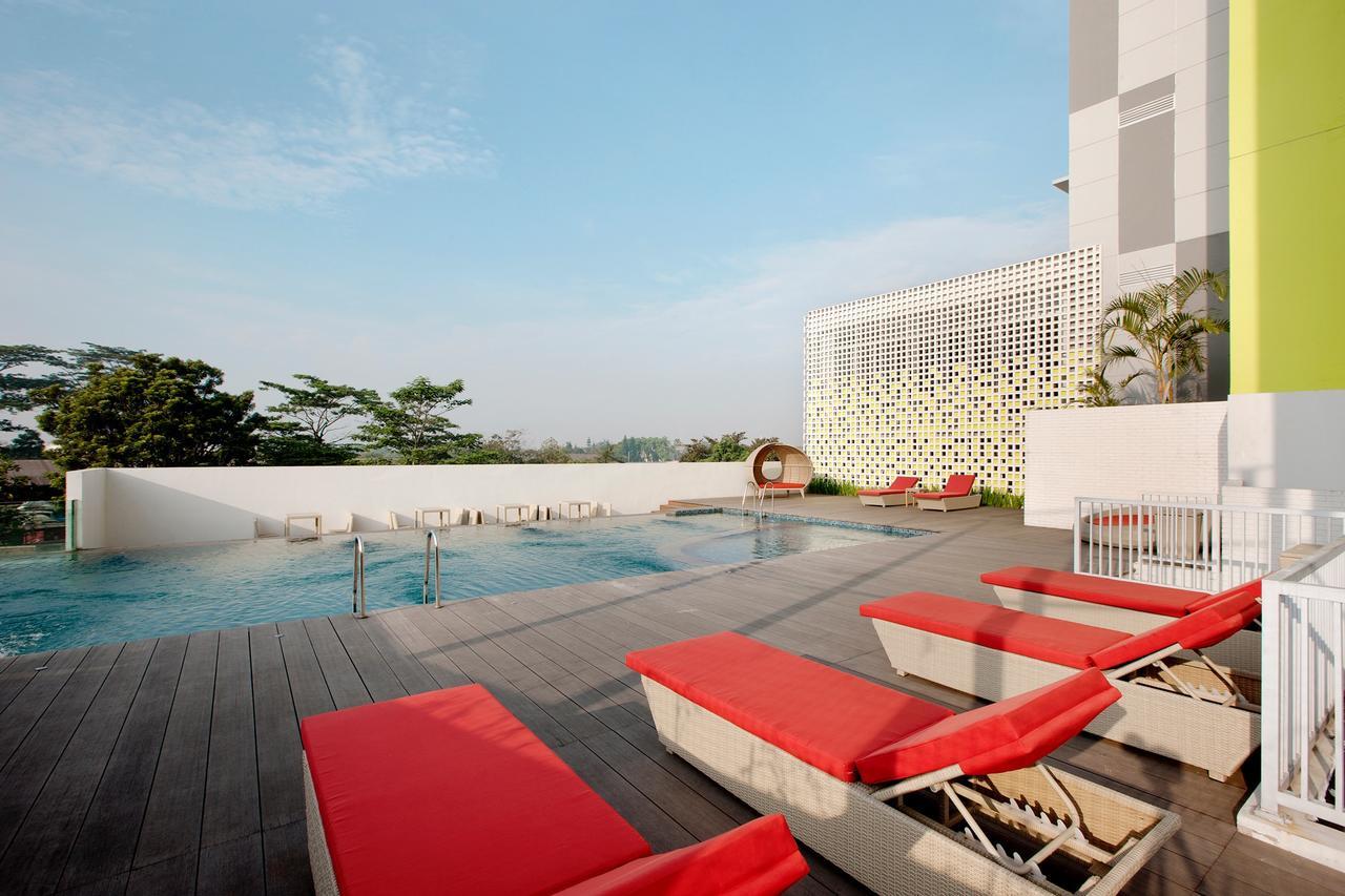 Shakti Hotel Bandung Exterior photo